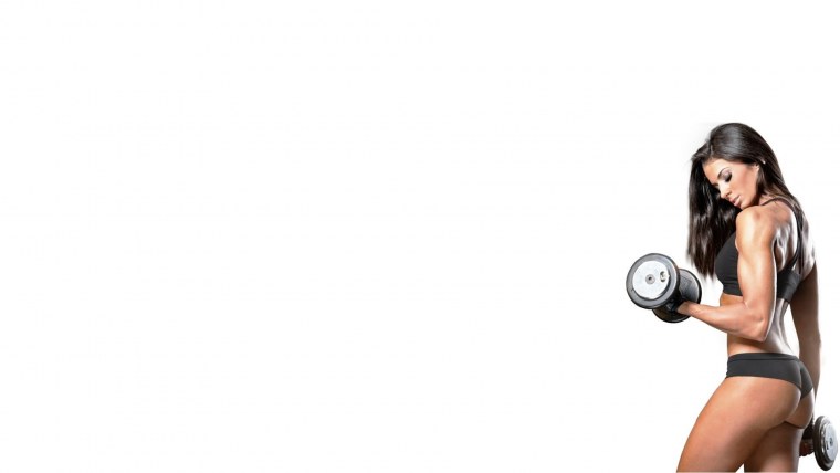 Фитнес девушка на белом фоне
