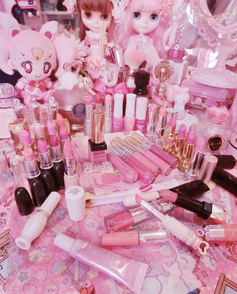 Декоративная косметика