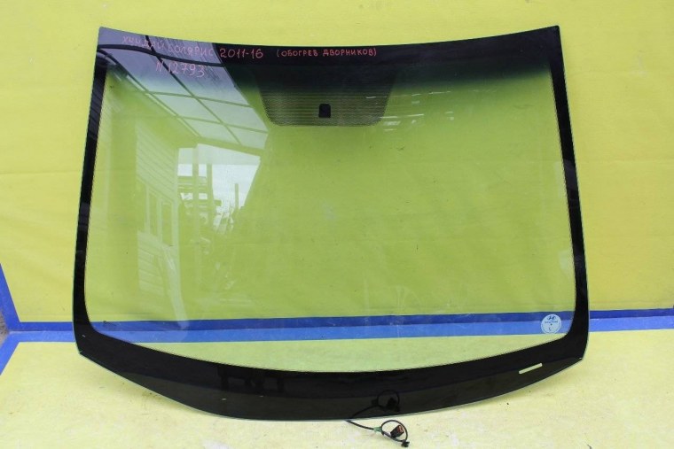 Стекло автомобиля