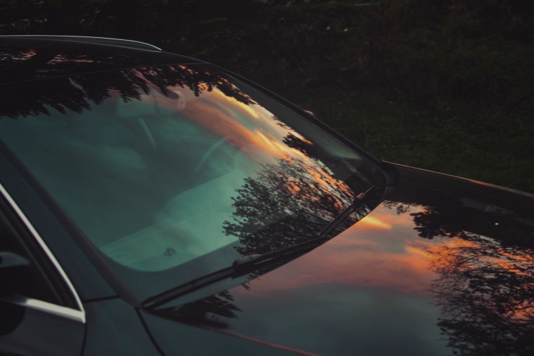 Лобовое окно машины