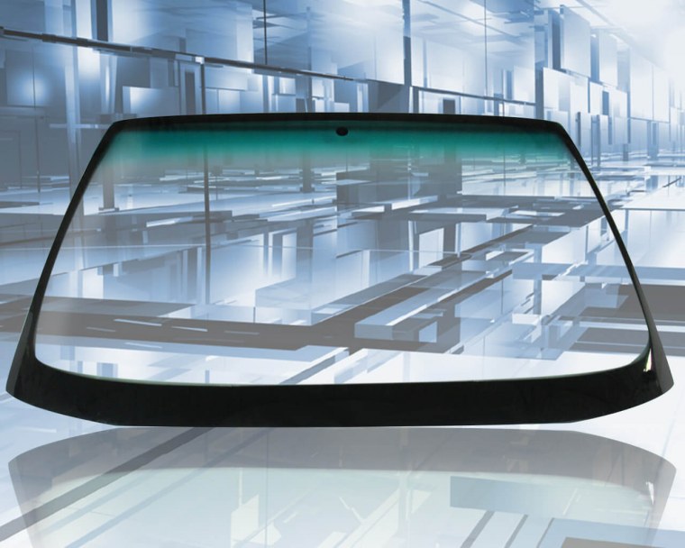 Лобовое стекло машины