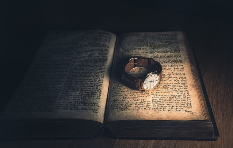 Заставка на рабочий стол книги со смыслом