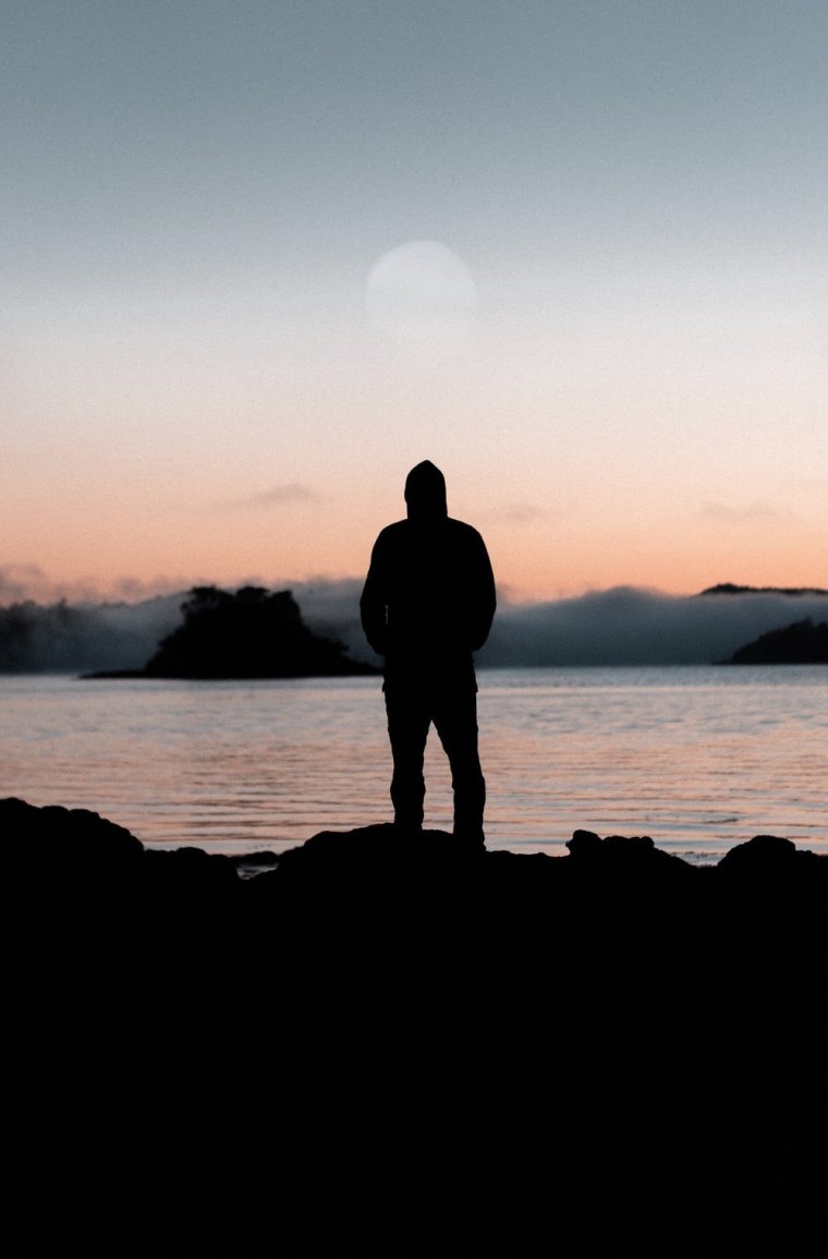 Одинокий человек картинки