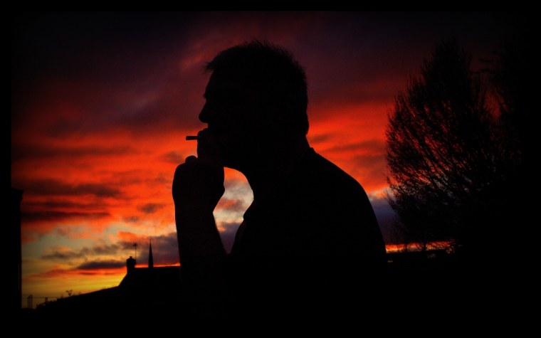 Грустный одинокий человек