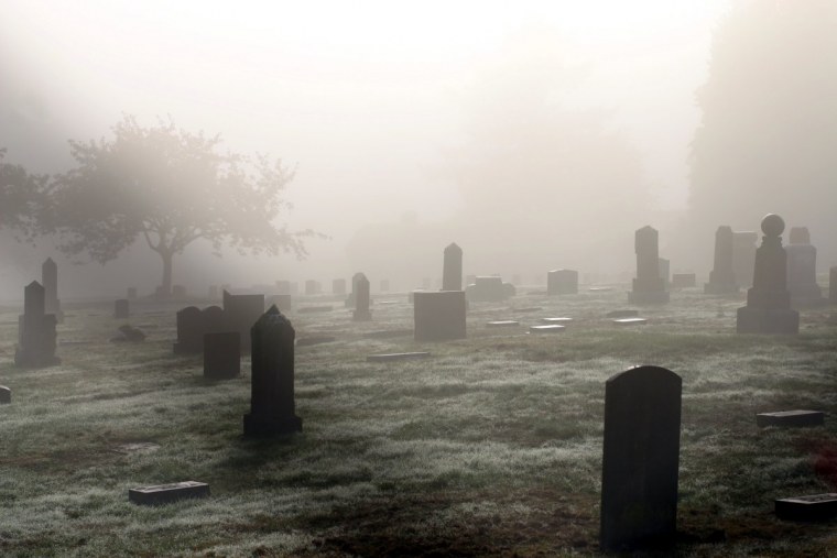 Туманное кладбище