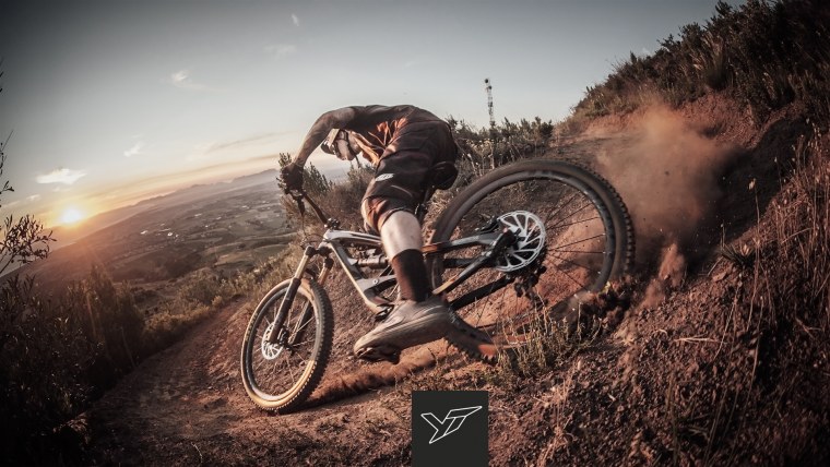 Велосипед на природе