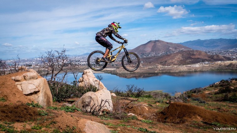 Даунхилл кросс Кантри