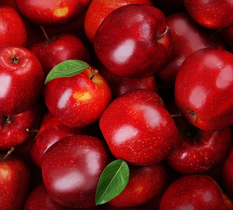 Много яблок