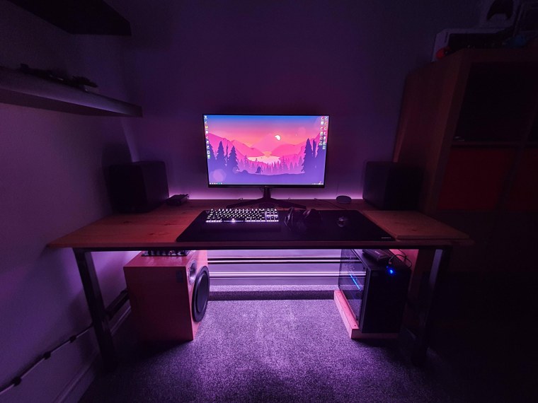 Лоу Поли киберпанк комната