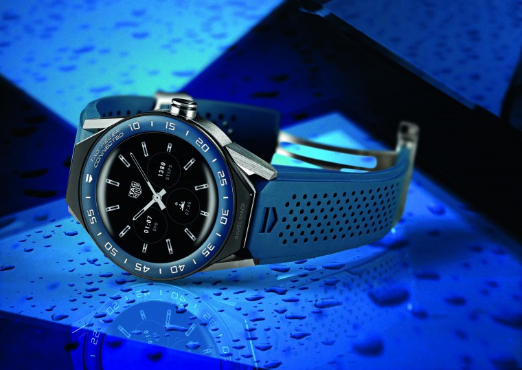 Швейцарские смарт часы tag Heuer