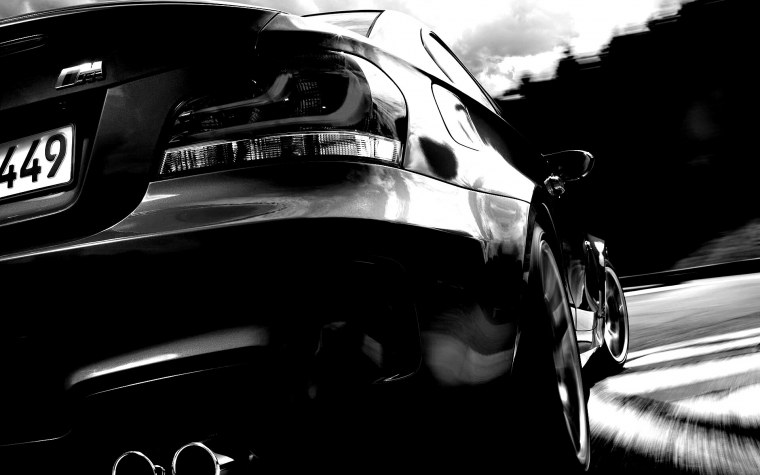 Черная BMW на рабочий стол