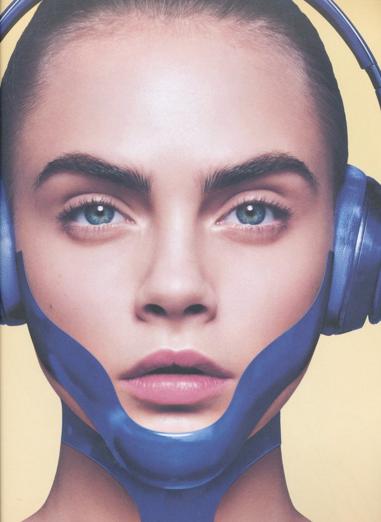 Garage Magazine Кара Делевинь обложка