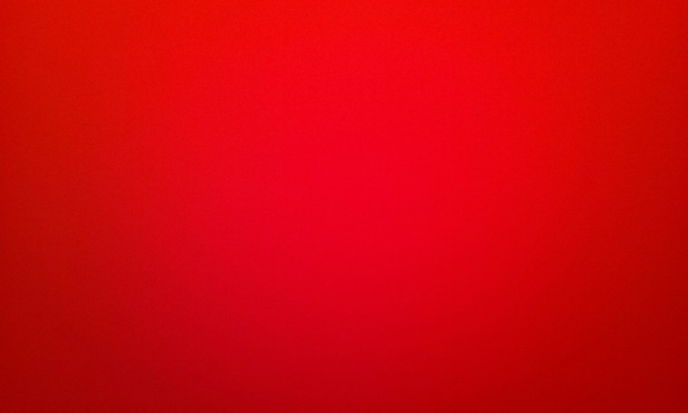 Яркий красный цвет