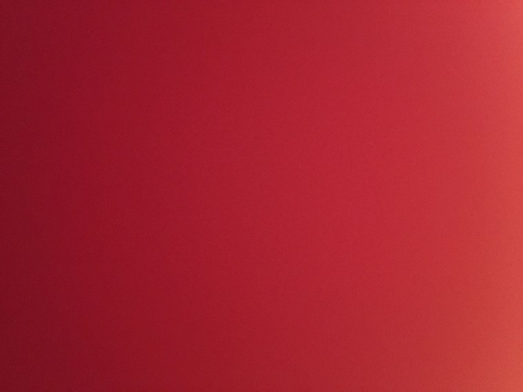 Красный фон для фотошопа без узоров матовый