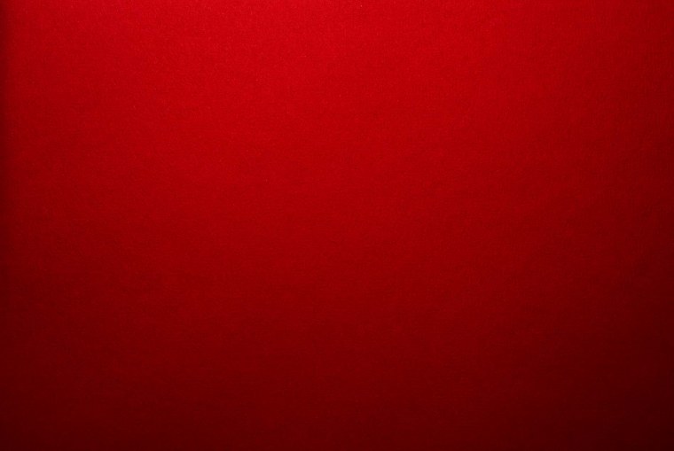 Темно темно бордовый