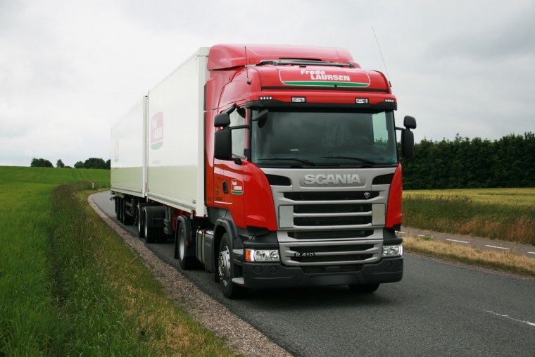 Фура Скания с полуприцепом