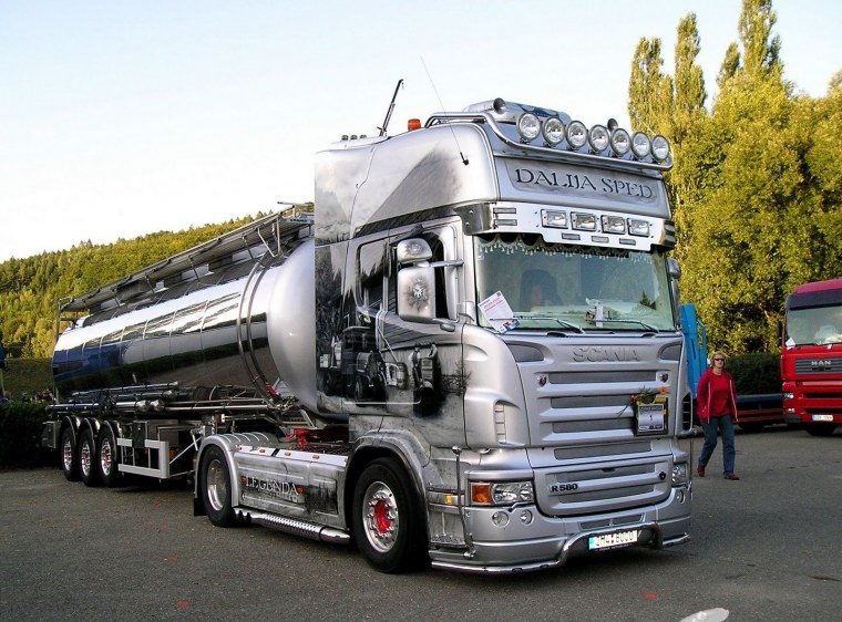 Тягач s 500 Скания Европа