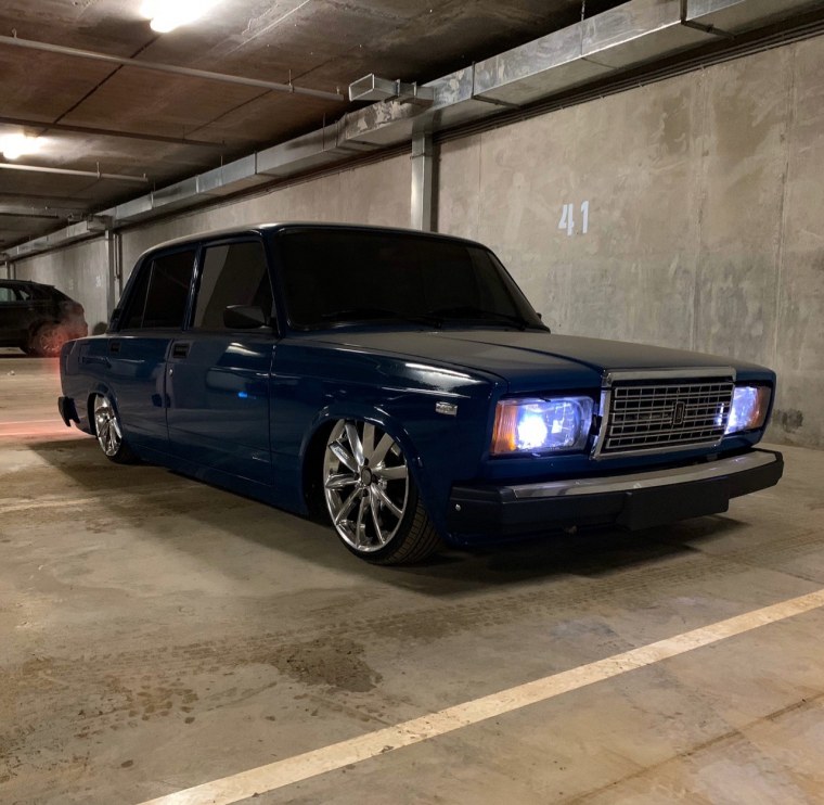 ВАЗ 2107 опер стайл черная