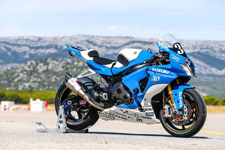 Suzuki Yamaha r1