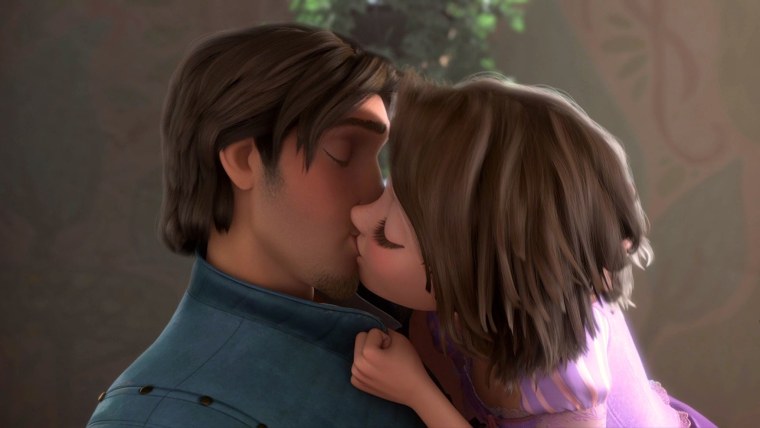 Рапунцель и Юджин поцелуй