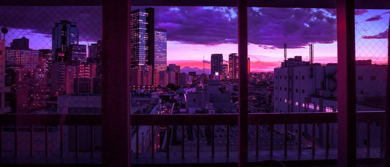Вид с балкона на город ночью