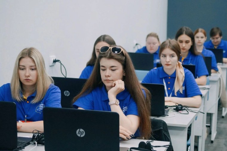 Наблюдение в бинокль