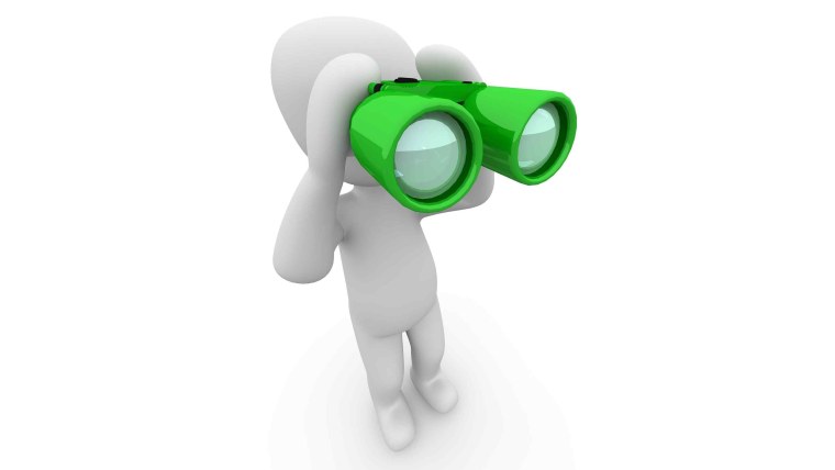 Человек наблюдает