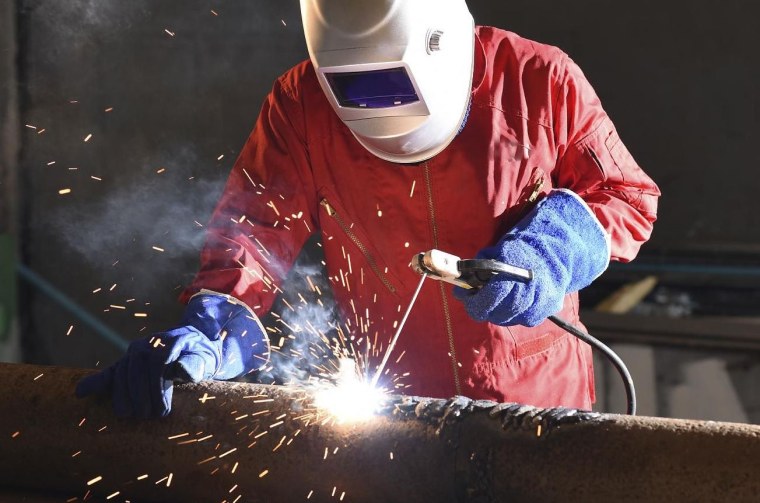 Электросварщик ручной сварки