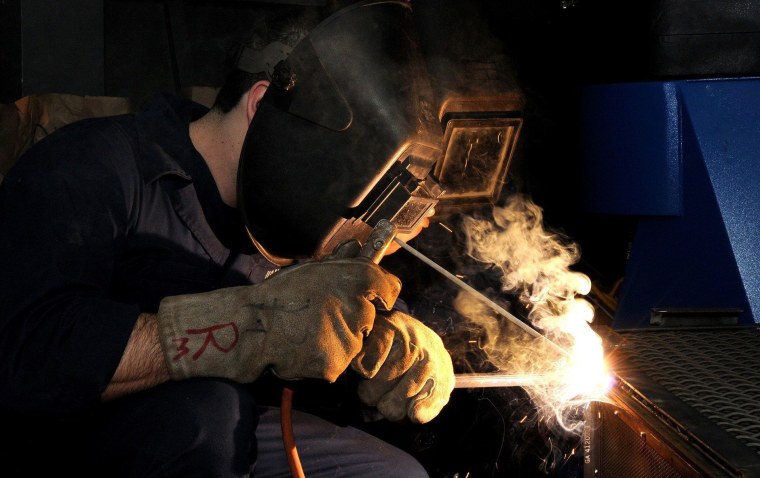 Электросварщик ручной сварки