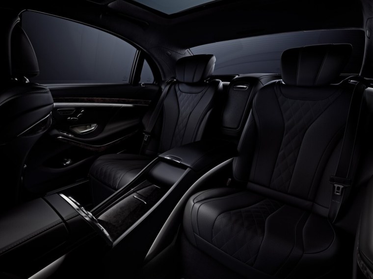 Черный салон Мерседес