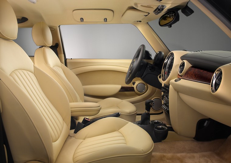 Мини Купер бежевый салон