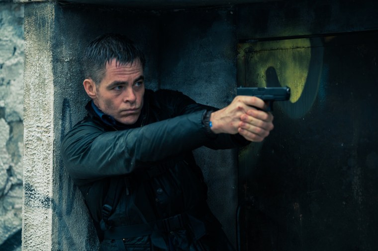 Крис Пайн 2022