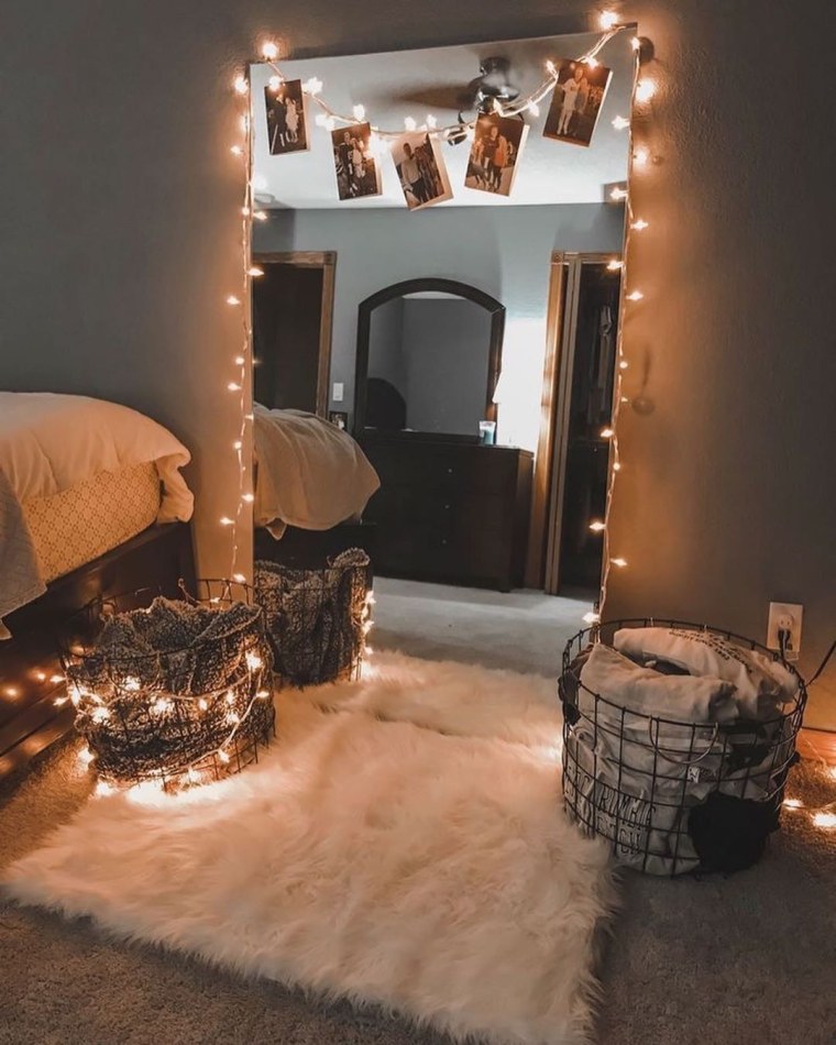 Гирлянда в комнате