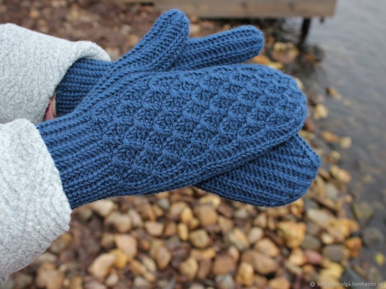 Вязаные рукавицы