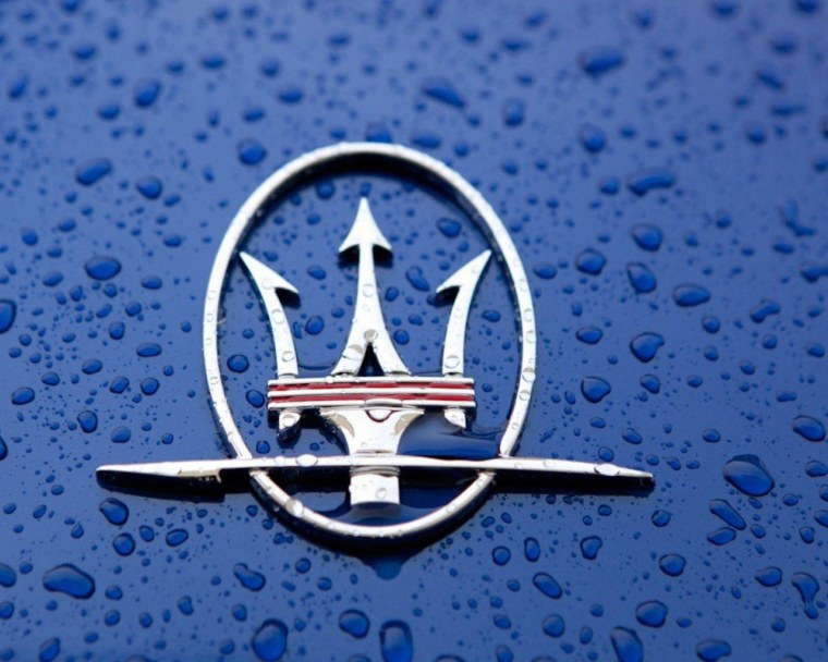 Эмблемы спортивных автомобилей