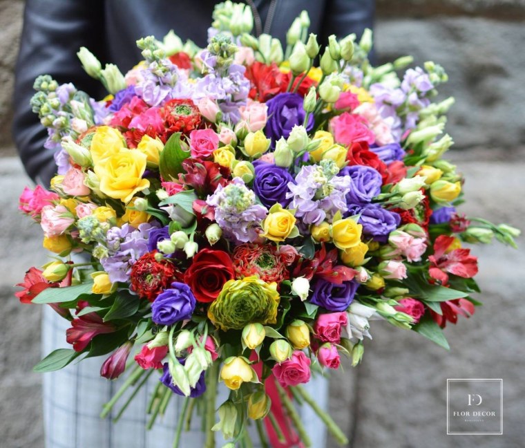 Яркий букет