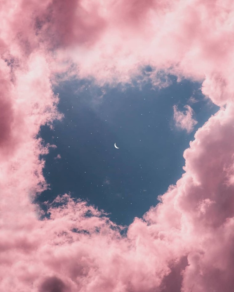 Эстетичный фон с облаками